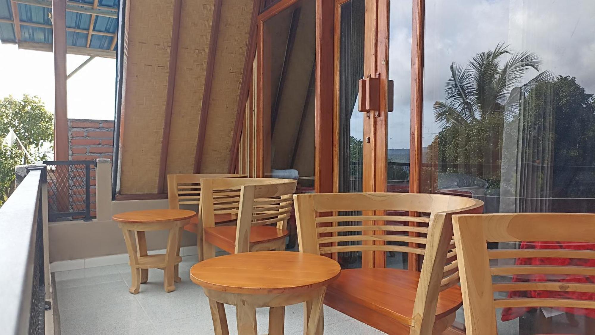 Puri Pilihani Hostel Munduk Exteriör bild