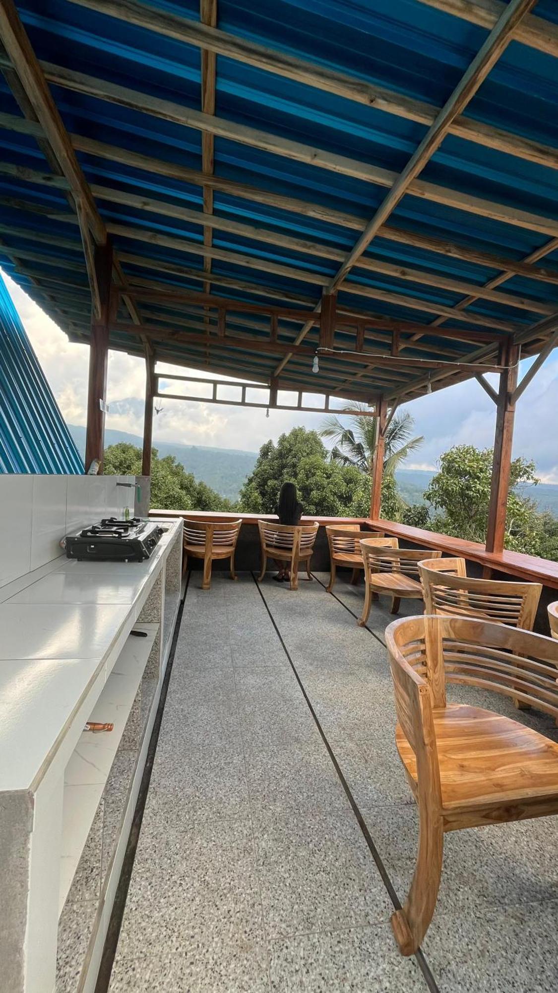 Puri Pilihani Hostel Munduk Exteriör bild