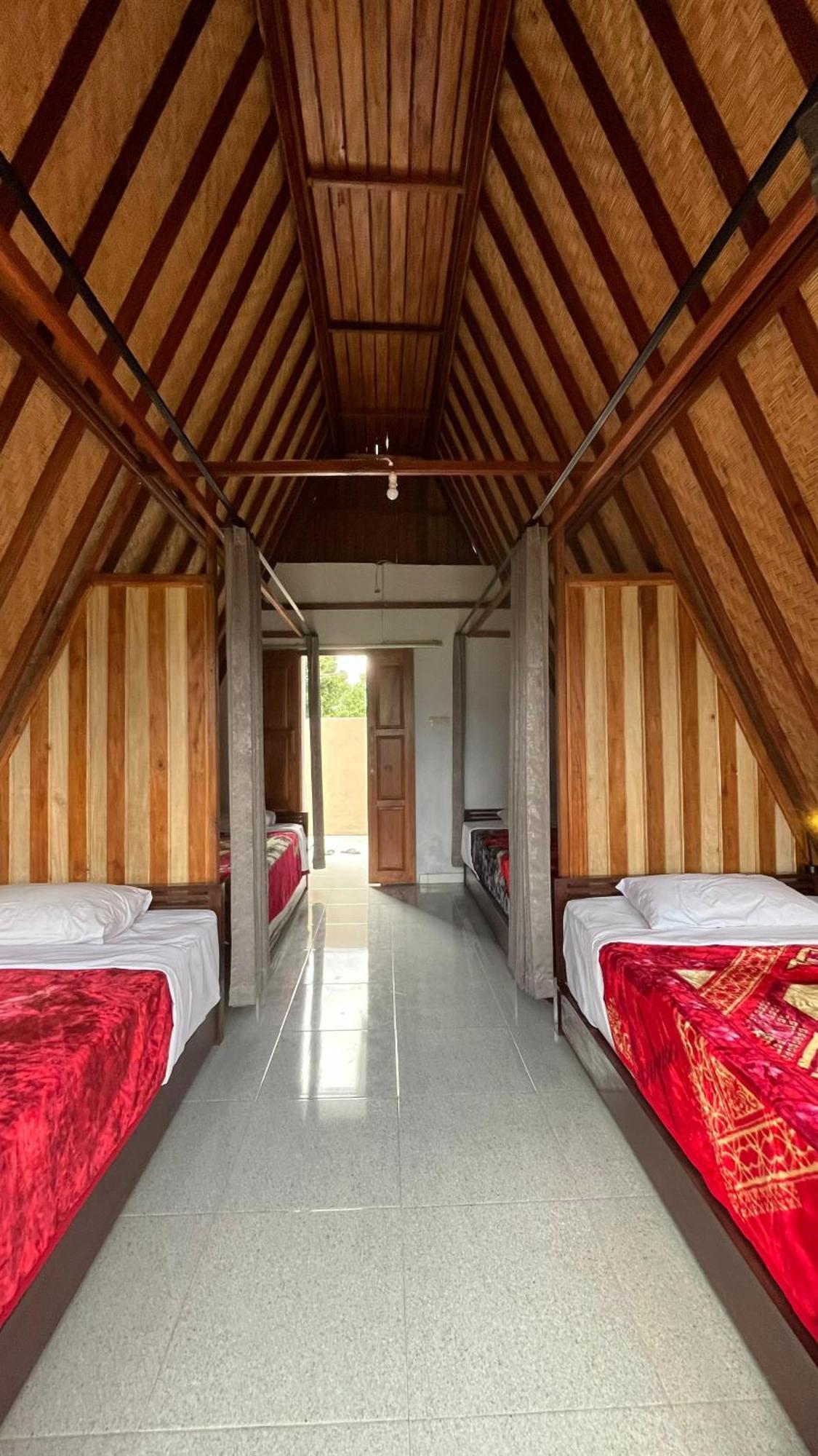 Puri Pilihani Hostel Munduk Exteriör bild